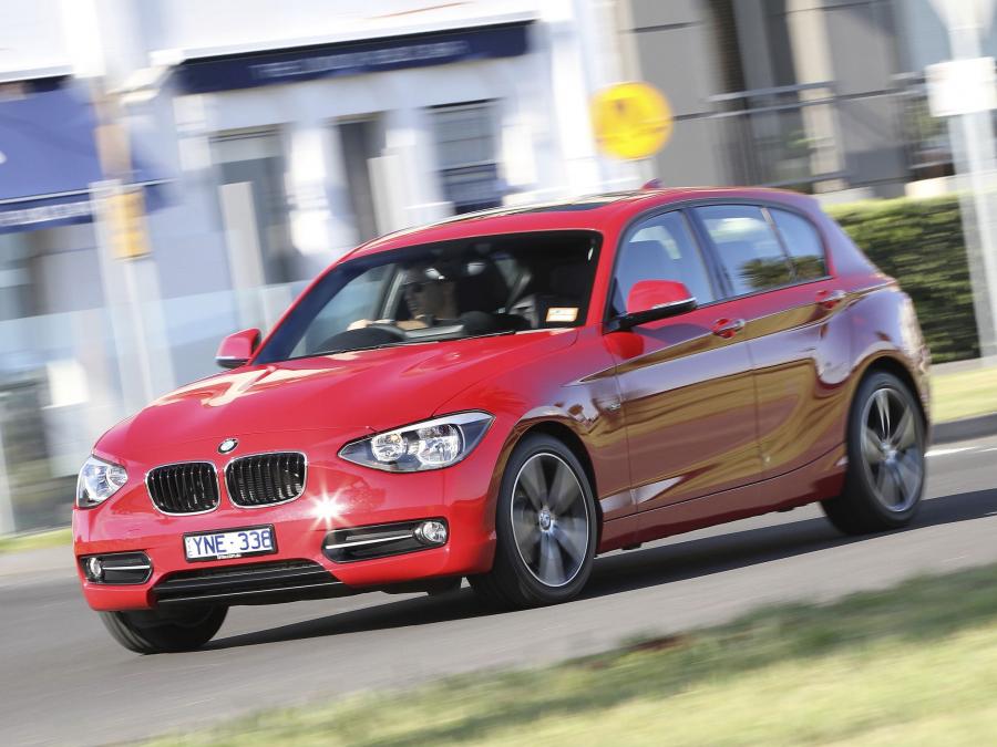  BMW 118d 5-Door Sport Line 2011 года  (AU) (фото 1 из 11)